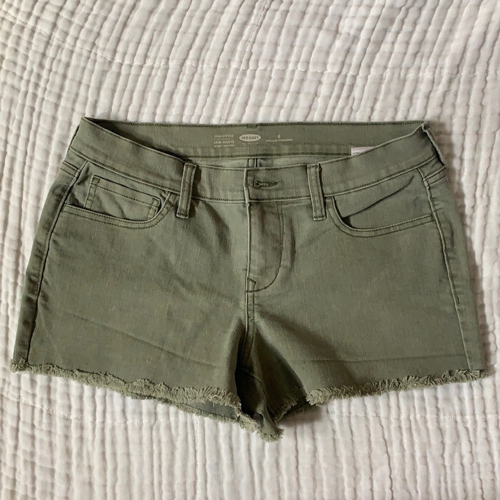 Old Navy olive green cut off shorts - 6